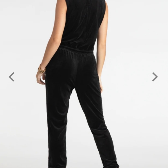 SMALL BLING SLEEVELESS VELOUR JUMPSUIT - Picture 3 of 8